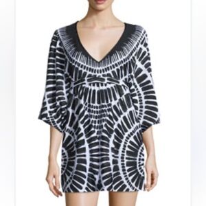 Trina Turk Algiers Geometric Printed Black/ White Tunic/ Coverup Size Small